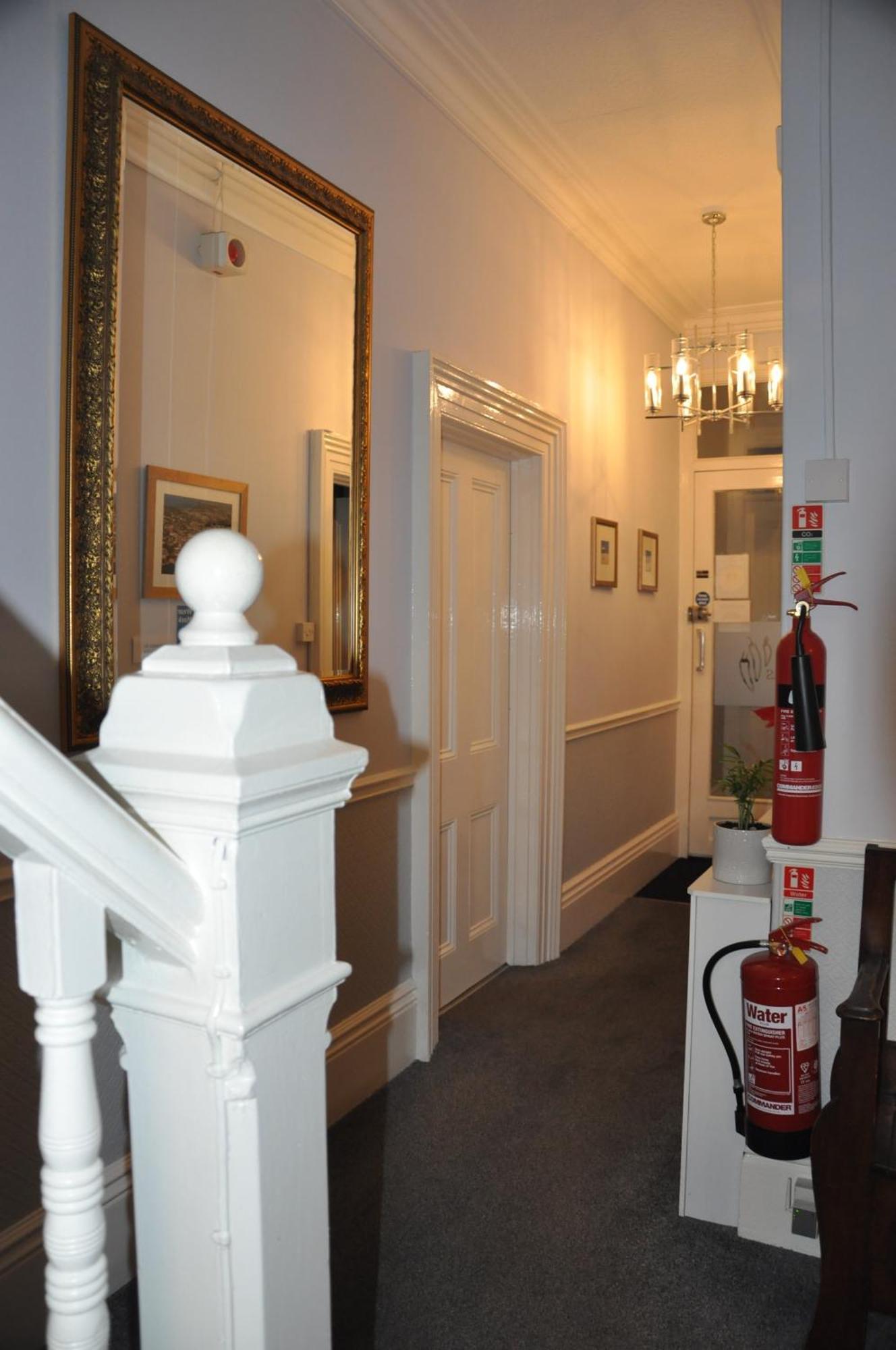 Hotel Peppers Торки Экстерьер фото