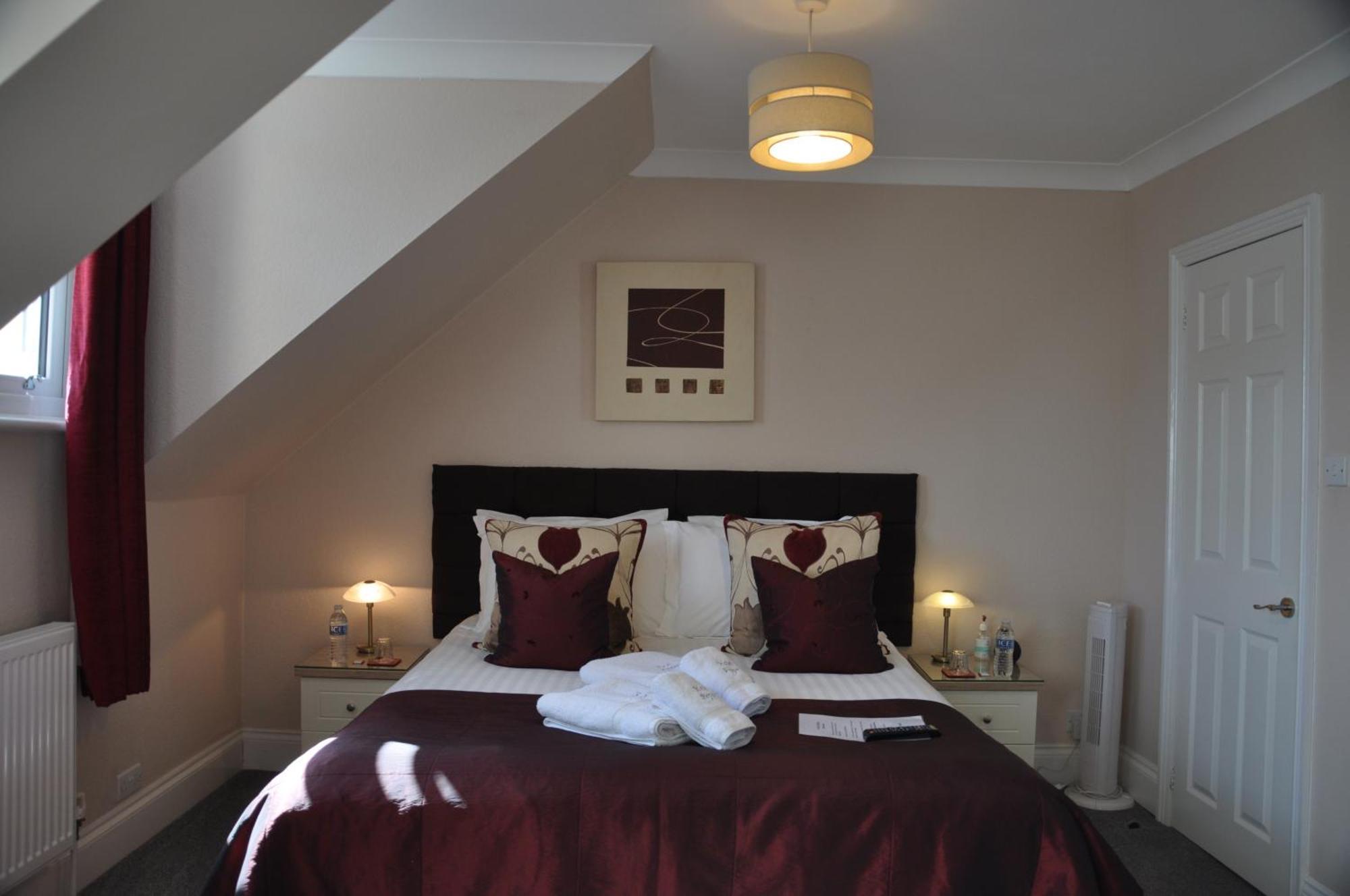 Hotel Peppers Торки Экстерьер фото