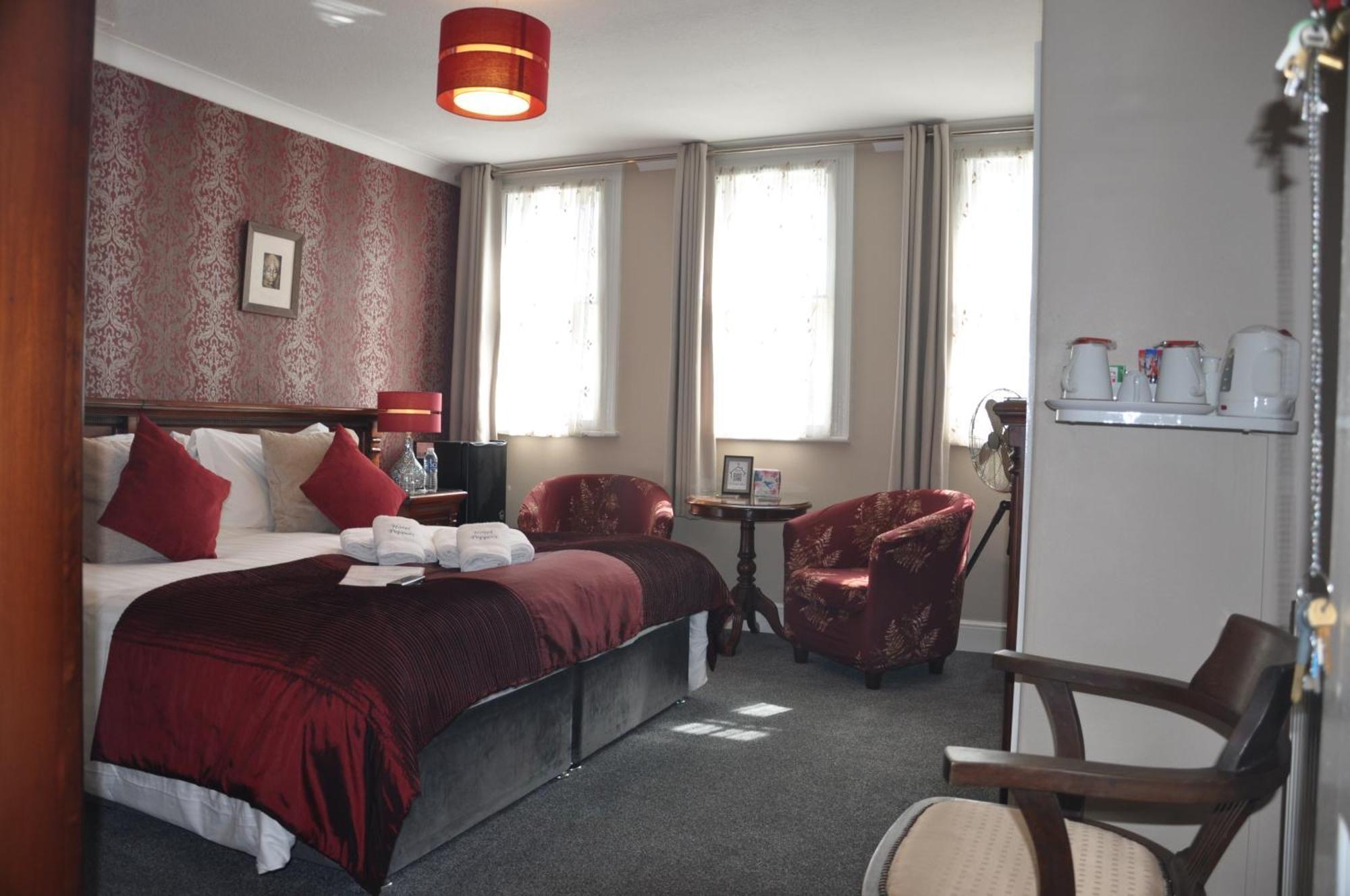 Hotel Peppers Торки Экстерьер фото