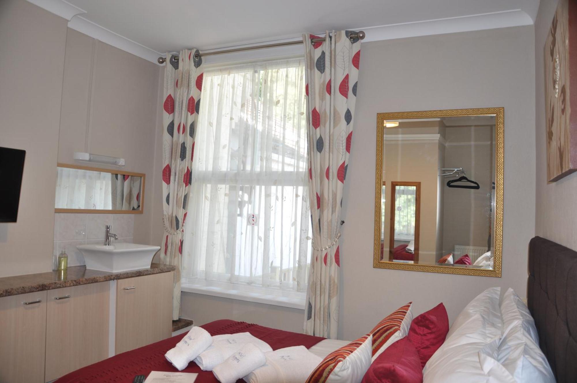 Hotel Peppers Торки Экстерьер фото